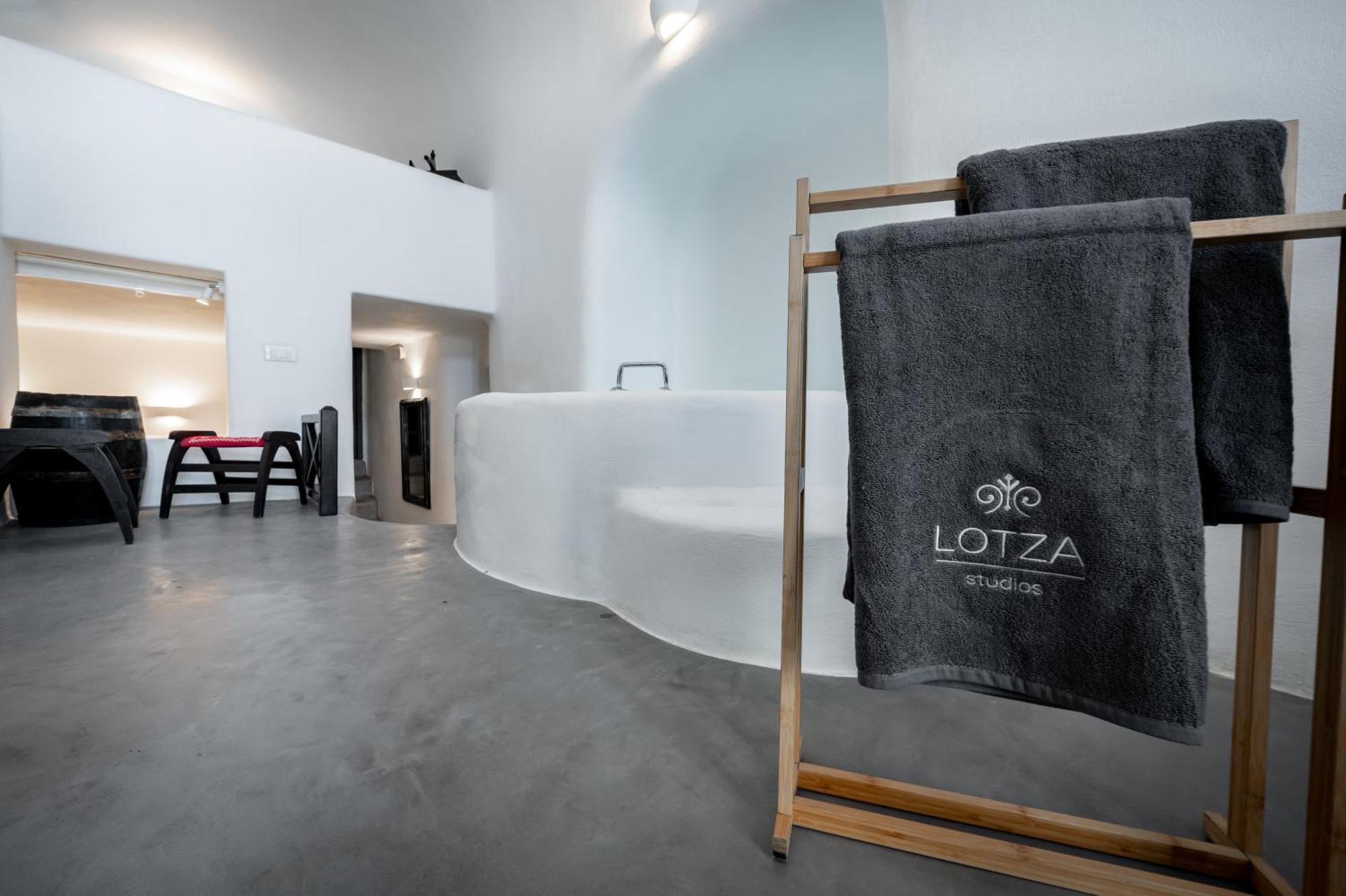 Lotza Studios Oia  Chambre photo